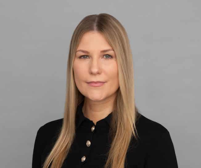 Eloise Knight