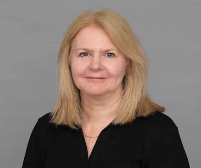 Sara Hanrahan